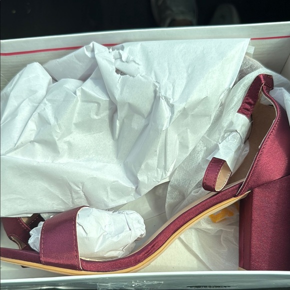 Allegra K Burgundy Block Heel Sandals - Picture 3 of 4